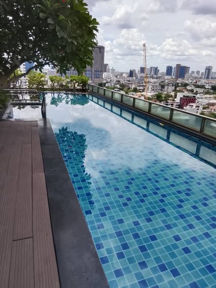 pool of The Alcove Thonglor 10