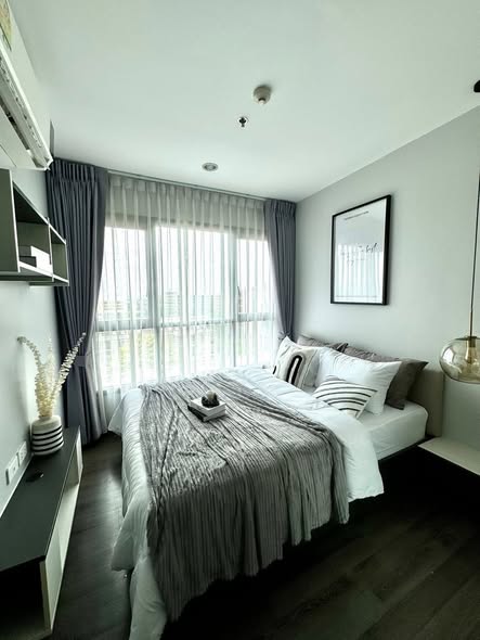 bedroom of The Base Park East