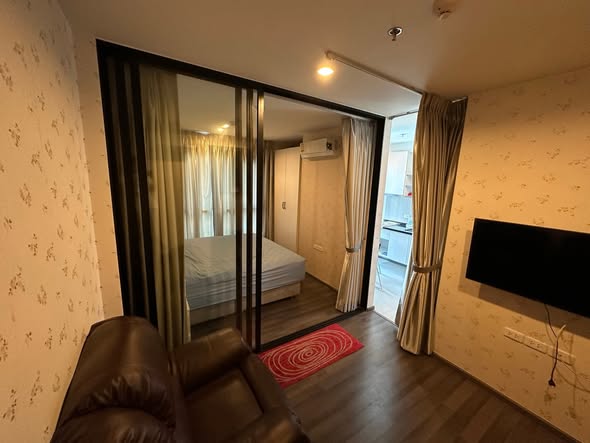 bedroom and room interior of The Base Park East