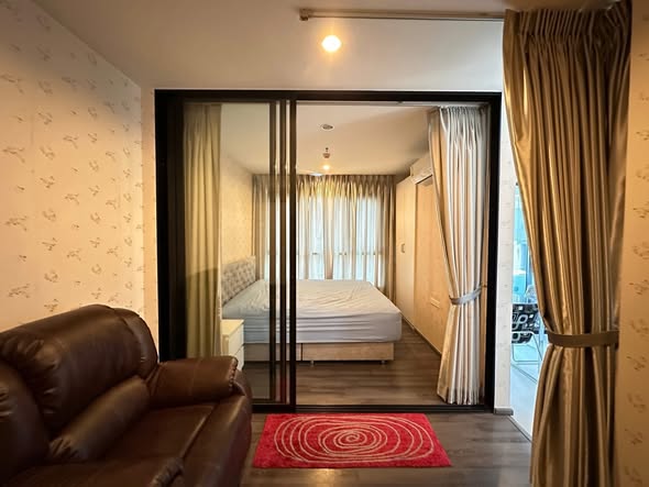 bedroom and room interior of The Base Park East
