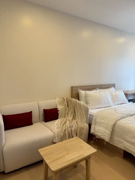 bedroom of The Base Urban Rama9