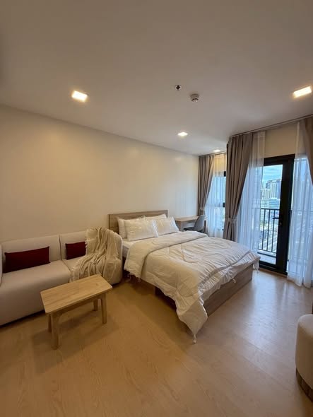 bedroom of The Base Urban Rama9