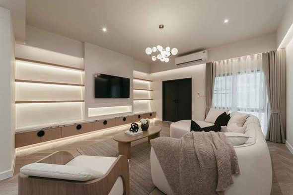 bedroom and living room of The Capital Condo Ekkamai-Thong Lo