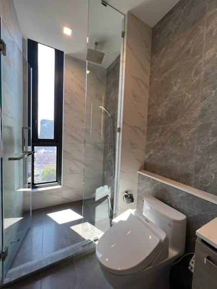 bathroom of The Crest Park Residences