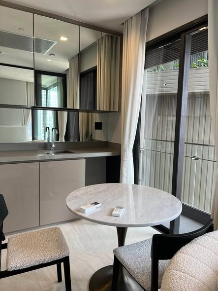 The Crest Park Residences