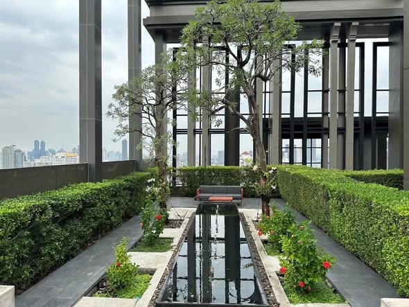 The Crest Sukhumvit 34