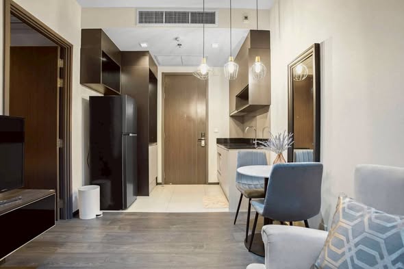 living room of The Edge Sukhumvit 23