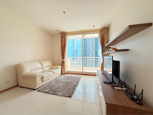 bedroom and living room of THE EMPIRE PLACE SATHON