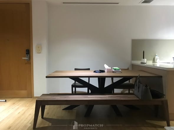 room interior of THE EMPIRE PLACE SATHON