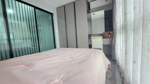 bedroom of The Excel Groove