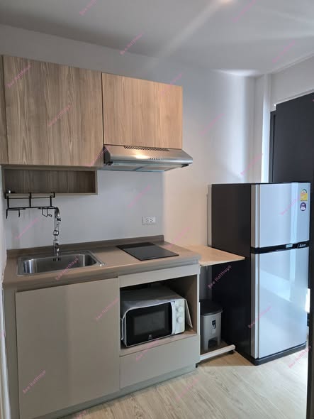 kitchen of The Excel Hideaway Sukhumvit 50