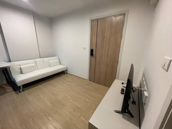 room interior of The Excel Ratchada 18