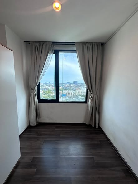 bedroom of The Gallery Bearing