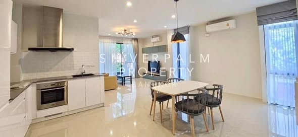 The Greenston Thonglor Residence