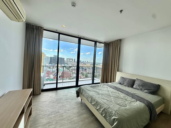 bedroom of The Issara Ladprao