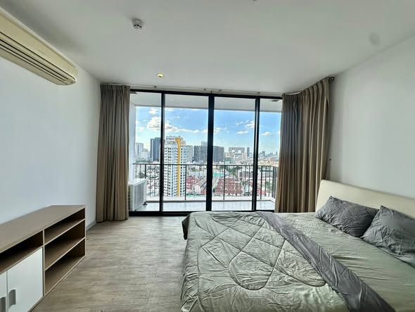 bedroom of The Issara Ladprao