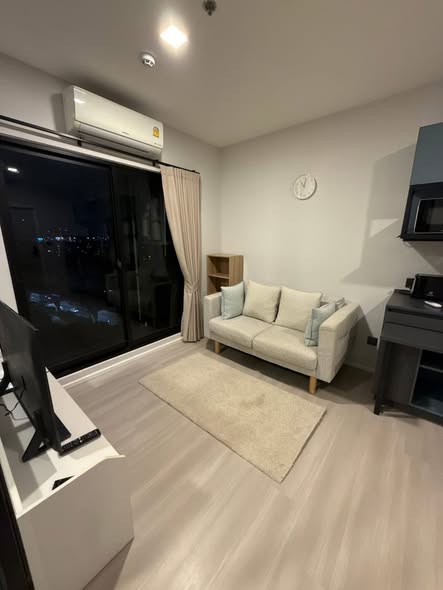 bedroom and living room and room interior of The Key MRT Phetkasem 48
