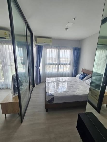 bedroom and room interior of The Key MRT Phetkasem 48