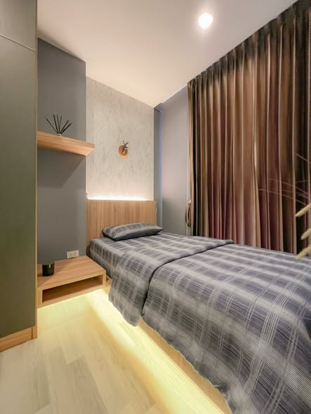 bedroom of The Key Sathon-Charoen Rat