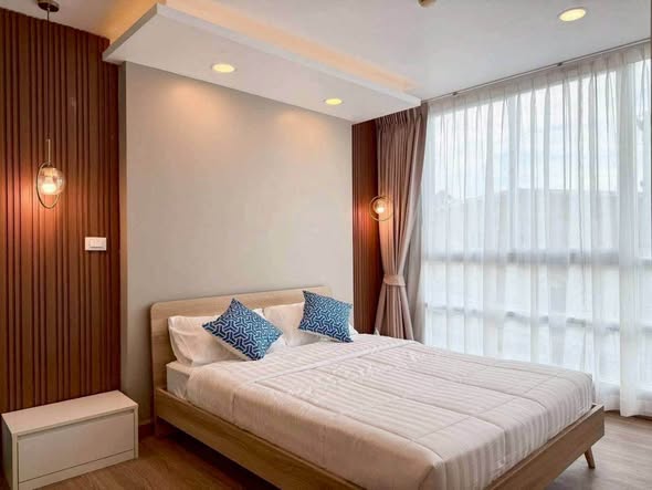 bedroom of The Light