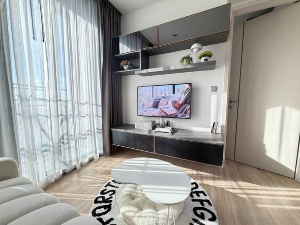 bedroom and living room of THE LINE Phahon-Pradipat