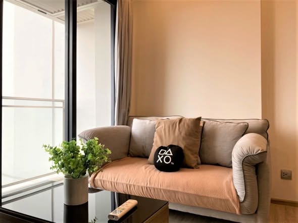 living room of THE LINE Phahon-Pradipat