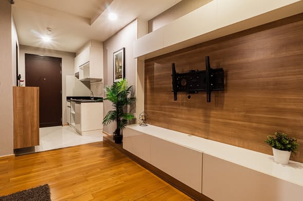 room interior and bathroom of THE LINE Phahonyothin Park