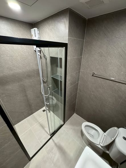 bathroom of The LIVIN Phetkasem