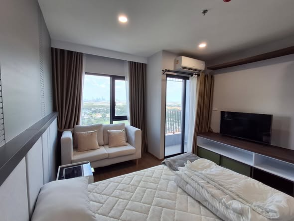 bedroom of The LIVIN Phetkasem