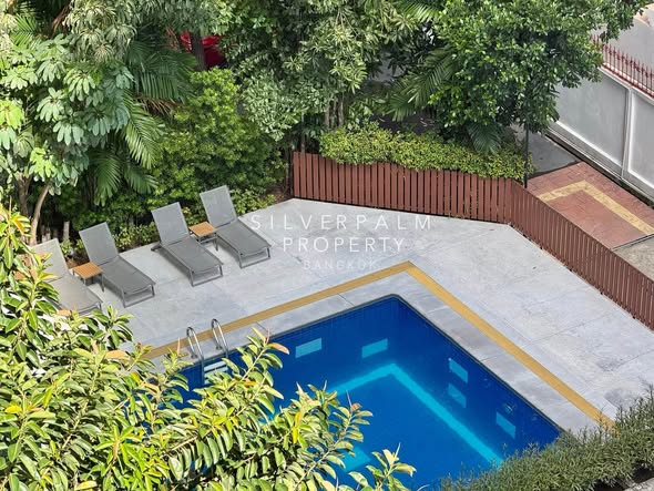pool of The Lofts Asoke