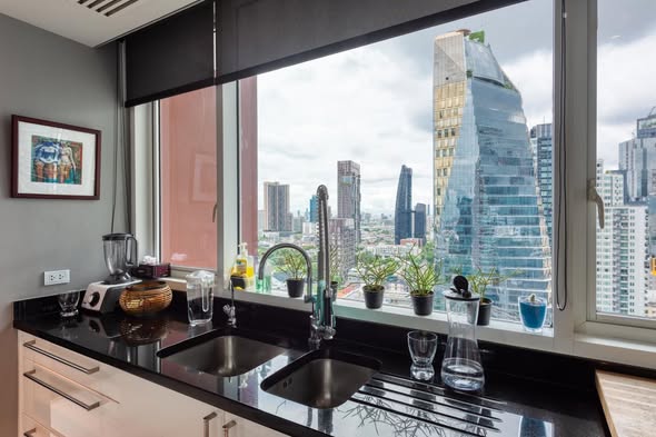 kitchen of The Met Condominium