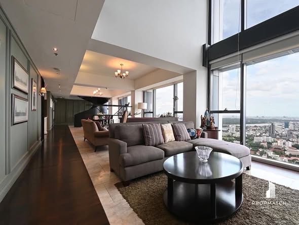 living room of The Met Condominium