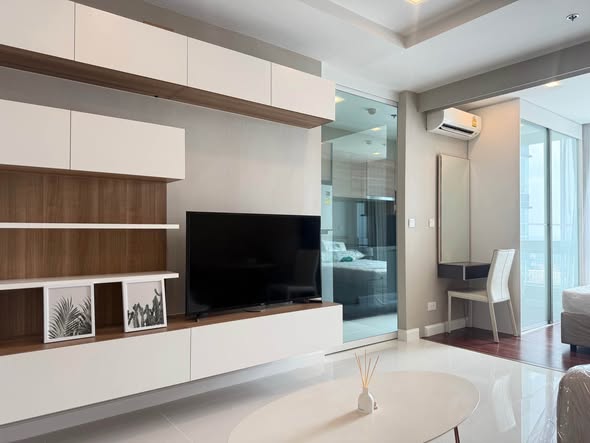 living room of The Metropolis Samrong