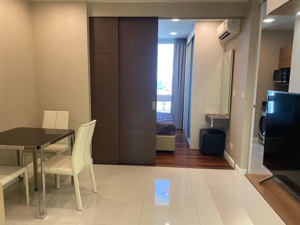 room interior of The Metropolis Samrong