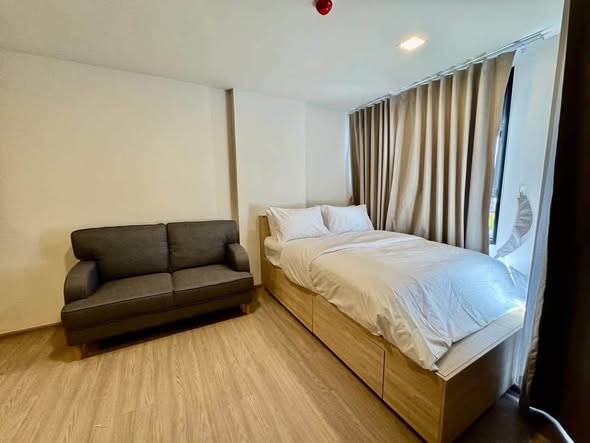 bedroom of THE MUVE Sukhumvit 107