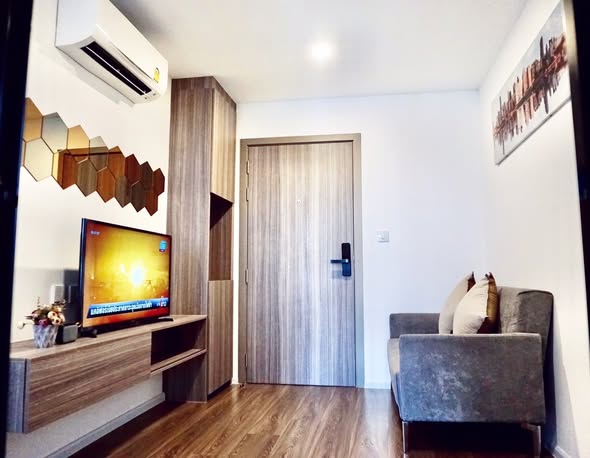 bedroom and living room and room interior of The Origin Phahol-Saphanmai