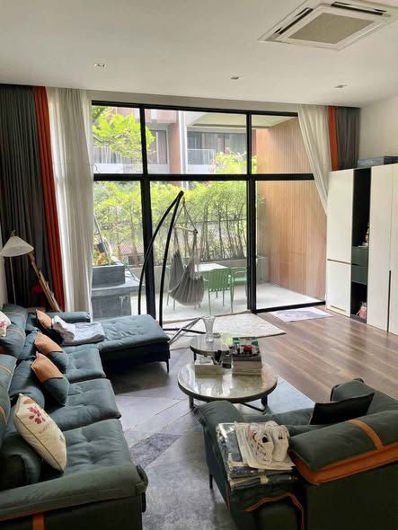 living room and room interior of The Park Lane Sukhumvit 105