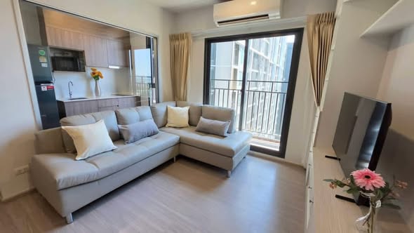 bedroom and living room of The Parkland Phetkasem 56
