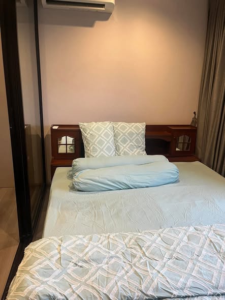 bedroom of The Politan Rive