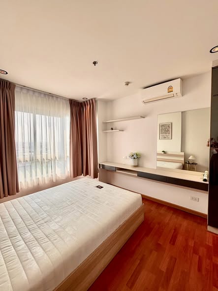 bedroom of The President Phet Kasem-Bang Khae