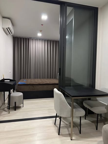 bedroom and room interior of The Privacy Jatujak