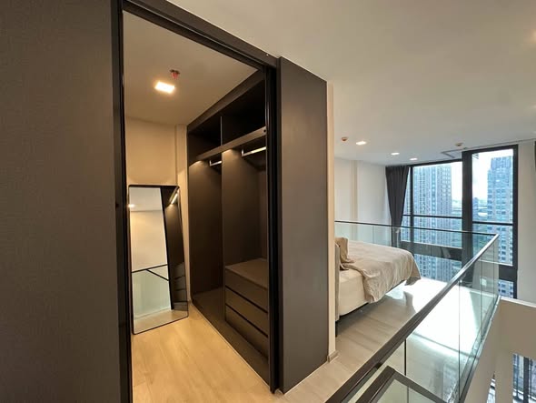 bedroom and room interior of The Privacy Jatujak