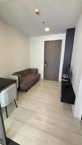 bedroom and room interior of The Privacy Jatujak