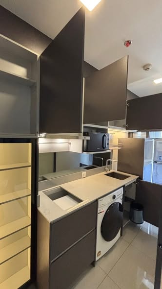 kitchen of The Privacy Jatujak