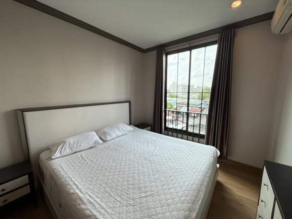 bedroom of The Reserve Kasemsan 3