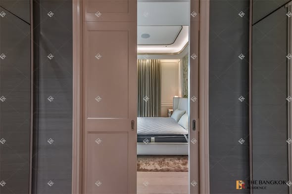 bedroom and room interior of The Residences at Mandarin Oriental Bangkok