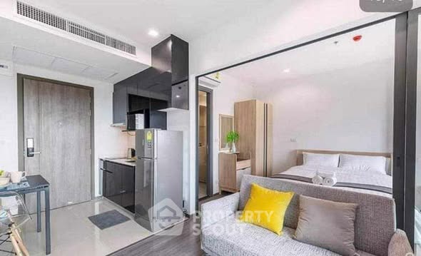 bedroom of The Rich Sathon-Taksin