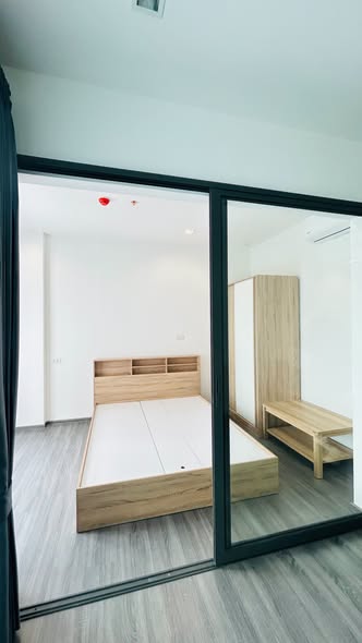 bedroom and room interior of The Rich Sathon-Taksin