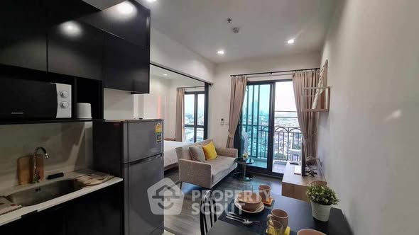 The Rich Sathon-Taksin