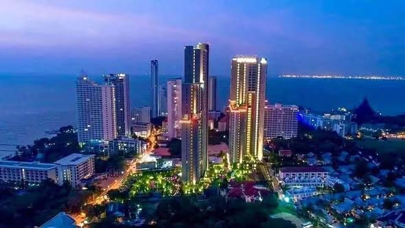 The Riviera Wongamat Beach : เดอะ ริเวียร่า วงศ์อมาตย์ บีช